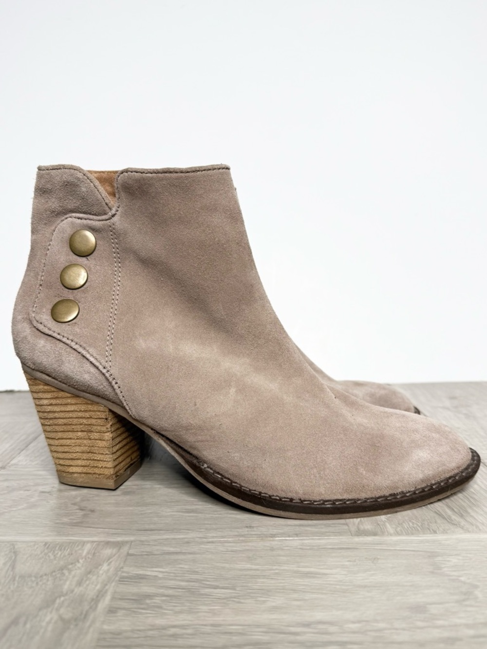 Jeffrey Campbell Gray Tan Bootie 10